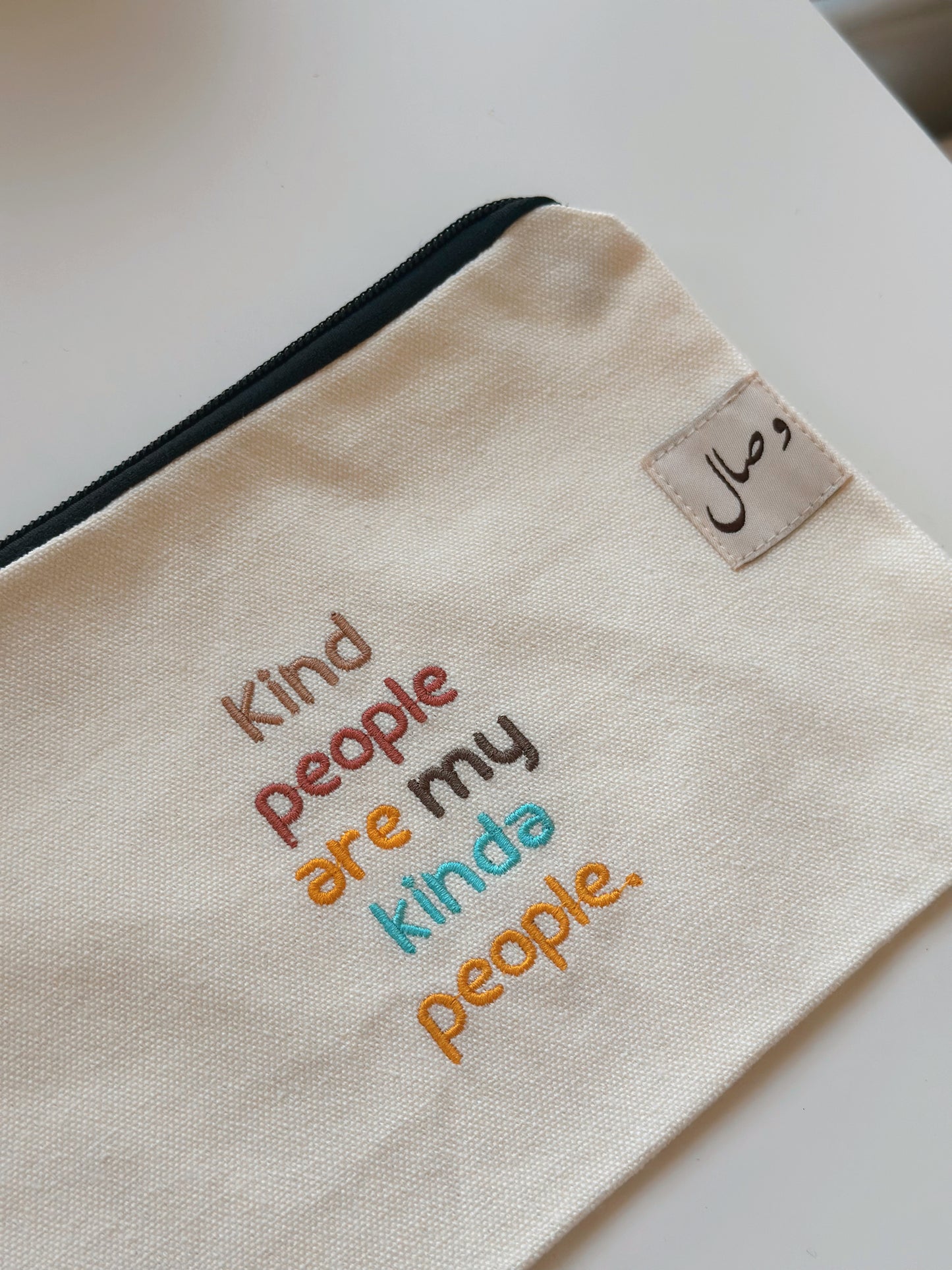 Case (Medium) | Kind people.